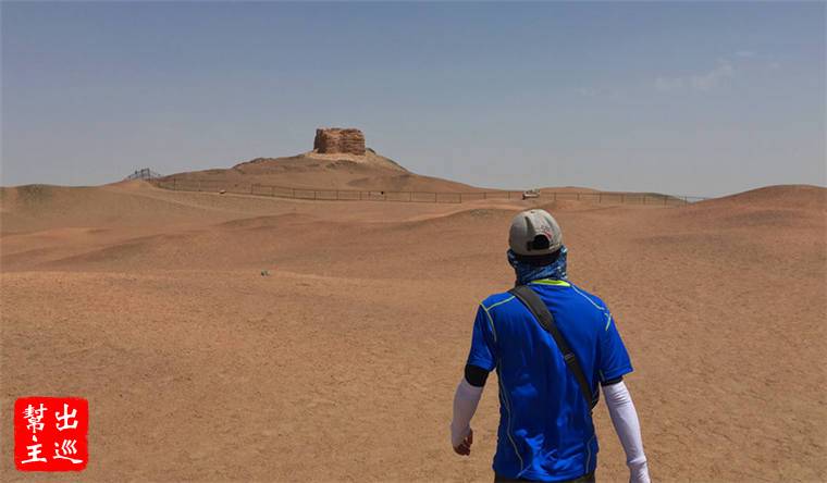 出了陽關之後就整個是大漠的風情了，一片沙地戈壁，畫面感很強烈