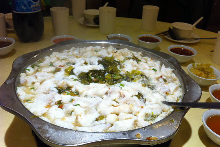 德林酸菜魚火鍋