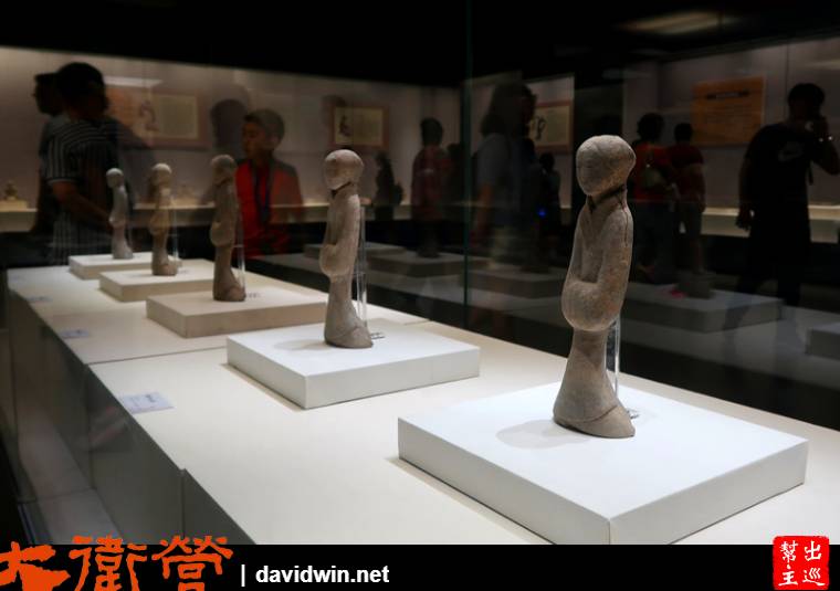 《找回西域昨日輝煌--新疆歷史文物陳列館》則是展出新疆作為絲路的一段，在東西文化的交流上的意義