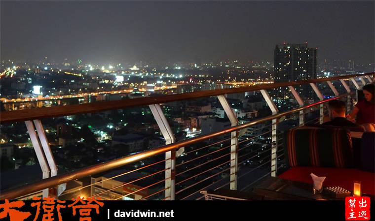 先在Rooftop酒吧欣賞了一下曼谷的夜景