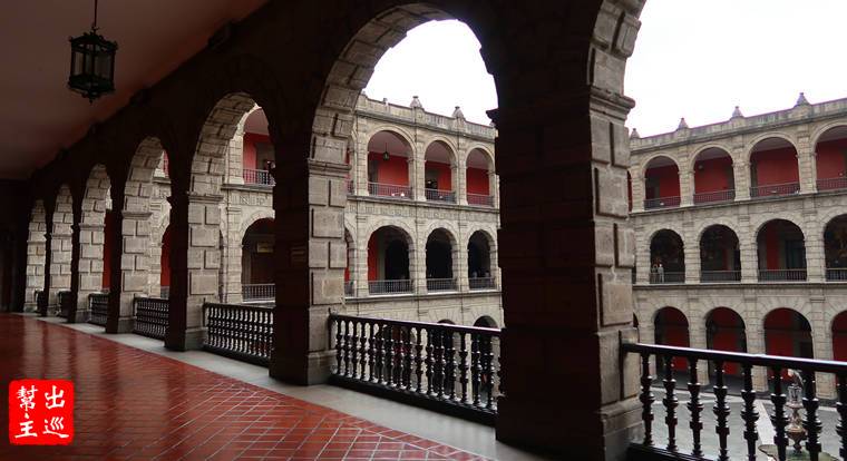 墨西哥城國家宮Palacio Nacional Central Patio